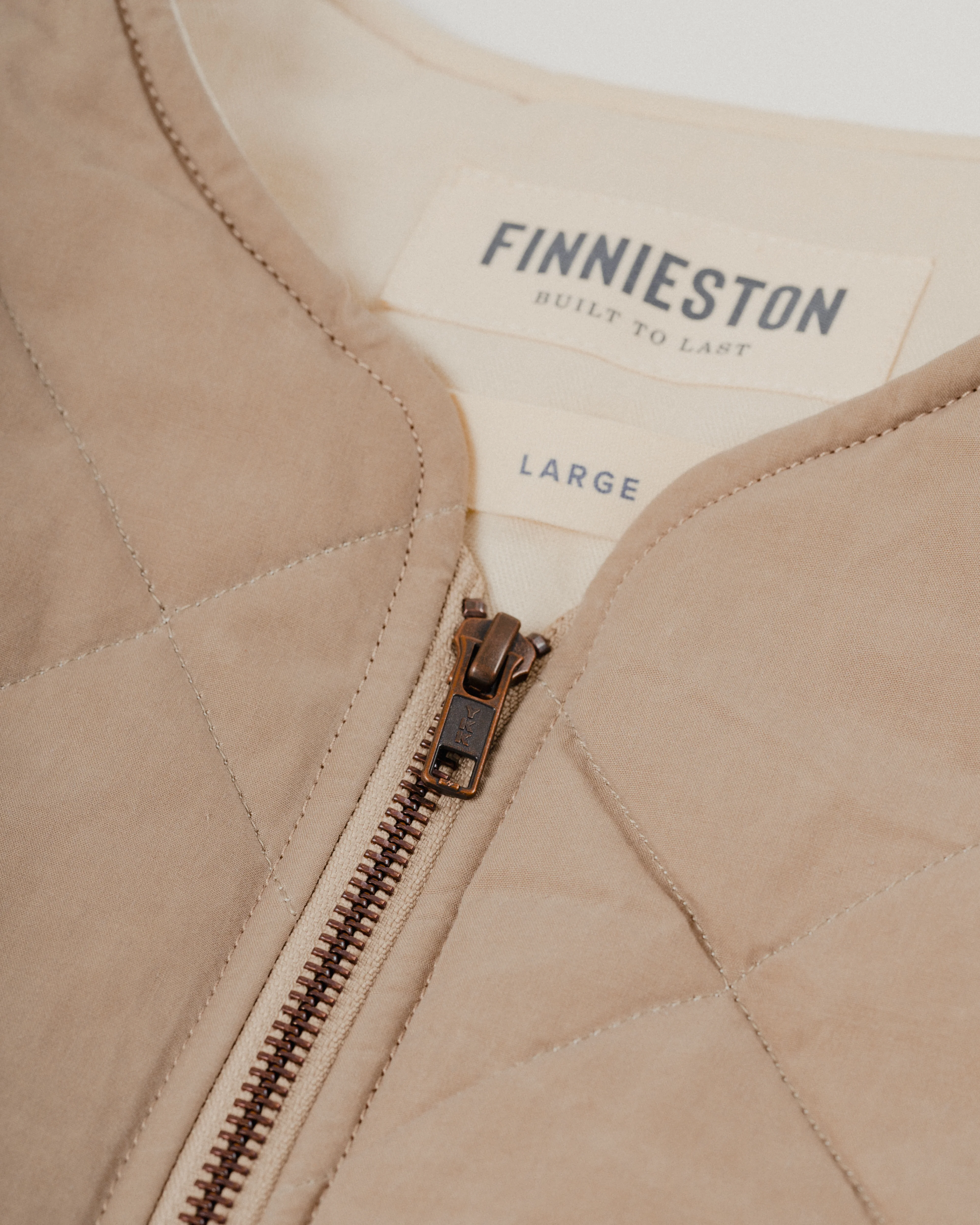 EAGLESHAM VEST - Image 4